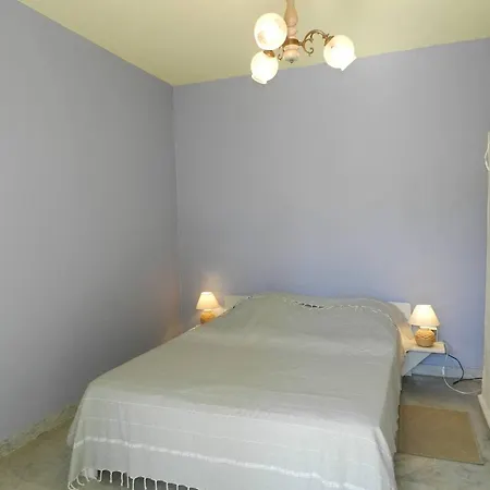 T2 Avec Jardin, Terrasse Et Parking - 4 Couchages, - Fr-1-251-790 Apartment Le Lavandou