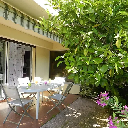 Apartment T2 Avec Jardin, Terrasse Et Parking - 4 Couchages, - Fr-1-251-790